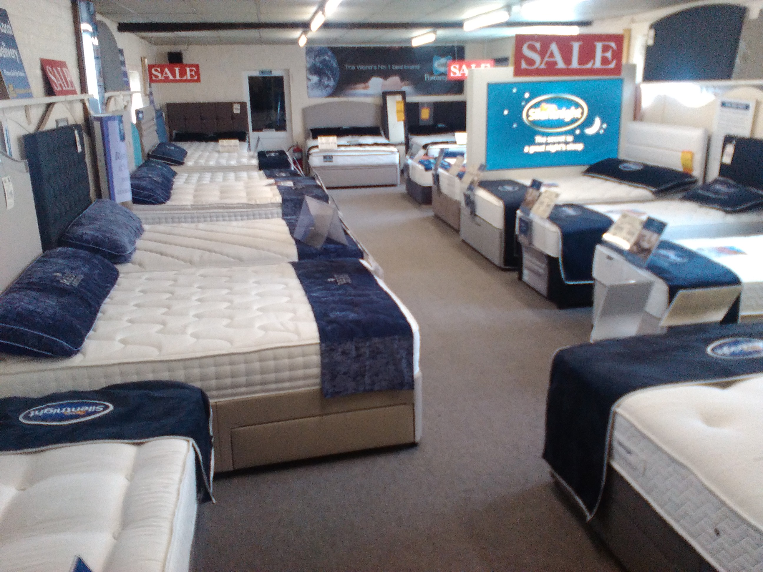 Mattress deals sale warehouse